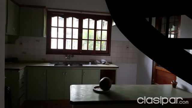 VENDO CASA - LAMBARÉ - ZONA CANAL 13 — foto 3