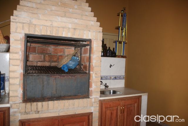 OPORTUNIDAD UNICA DE NEGOCIO, RENTA INMEDIATA, CASA CON DEPARTAMENTOS EN VENTA, LUQUE — foto 2