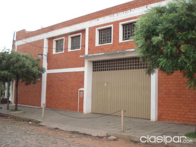 AMPLIO Y HERMOSO LOCAL SOBRE LA AVDA. MCAL LOPEZ A TRES CUADRAS DEL SHOPPING PINEDO — foto 3