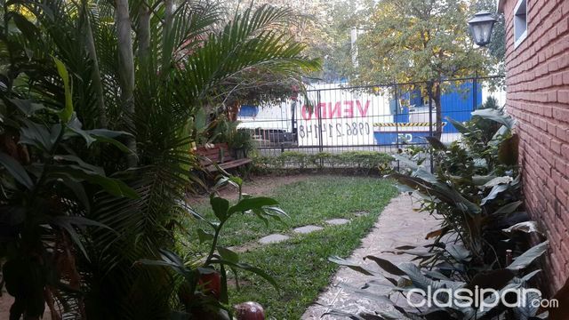 BARRIO JARA...VENDO FRENTE AL COLEGIO FRANCES — foto 2