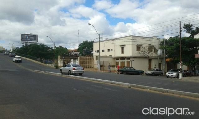 Especial para Deposito en inmejorable ubicación Gral Santos casi Eusebio Ayala — foto 2