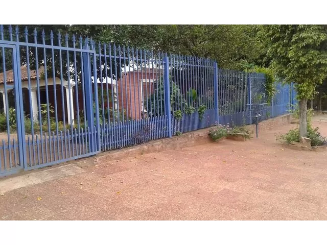 CASA DE 5 DORMITORIOS EN YPANE Departamento Central — foto 3