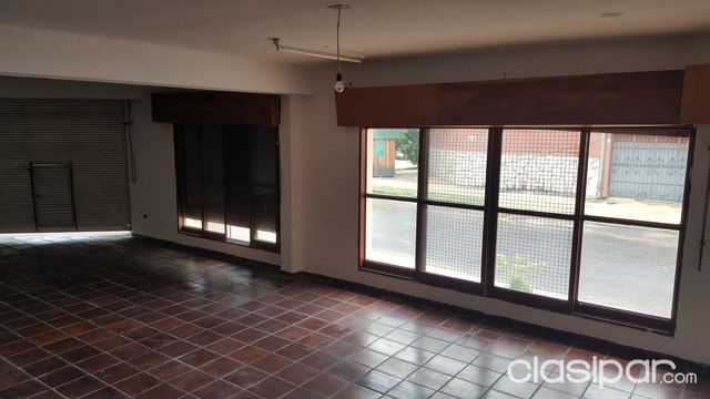 ALQUILO EXCELENTE SALON COMERCIAL, BARRIO JARA — foto 3