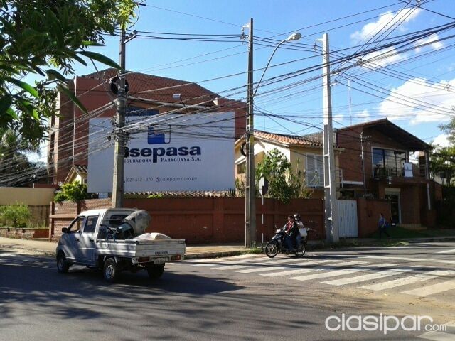 HERMOSA PROPIEDAD SOBRE BOGGIANI!! INMEJORABLE UBICACION — foto 2