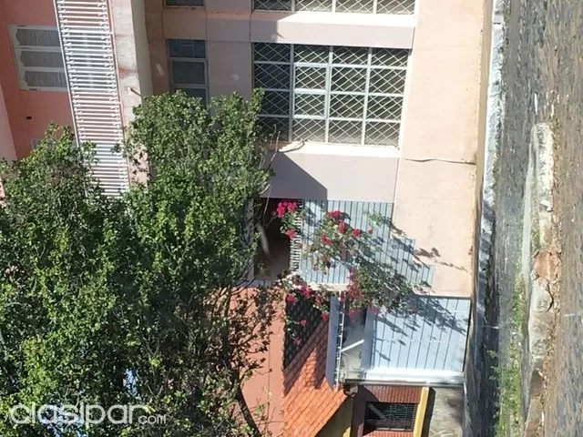 Edificio interesante para inversionistas sobre calle asfaltada — foto 3