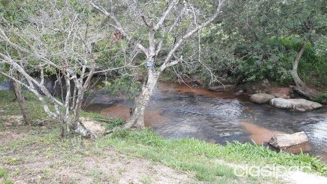 Terrenos cercano a arroyo — foto 2