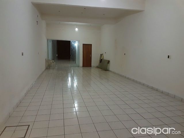 SALON OFICINA CENTRO MISMO DE FERNANDO DE LA MORA — foto 3