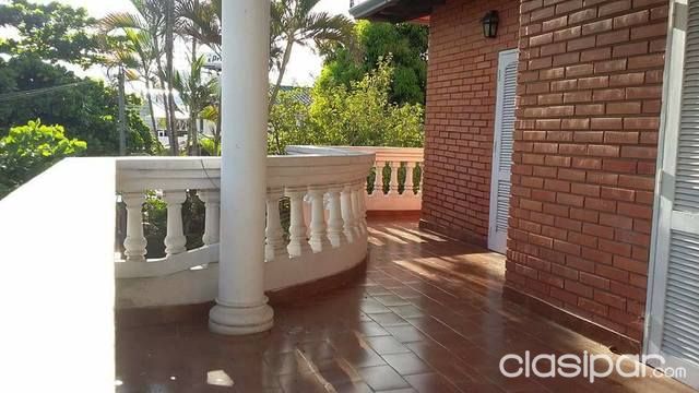 Vendo una hermosa casa de dos niveles, ubicada a dos cuadras de la Avenida Marical Lopez y de la Avenida Madame — foto 3