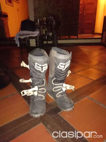 Vendo Pechera y Bota para competir FOX — foto 2