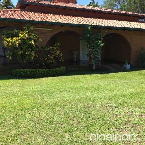 Vendo hermosa residencia en San Bernardino sobre la ruta principal a 30 mts de la Petrobras — foto 2