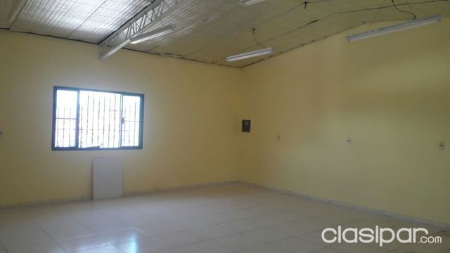 ALQUILA: Salón Comercial en Planta Alta - Barrio San Migue — foto 3