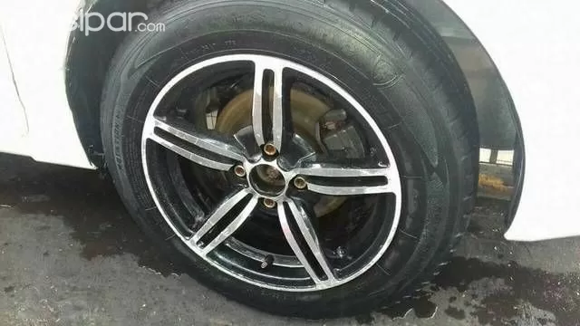 Toyota Corolla 2003 — foto 4