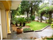 Exclusiva Residencia en Alquiler en Los Laureles, Asunción: Lujo y Confort en Ubicación Pr
