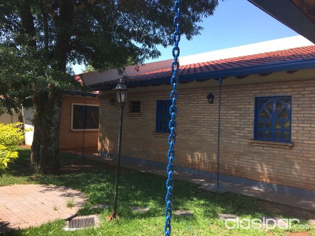 CASA EN CIUDAD PRESIDENTE FRANCO cerca de todo!! — foto 3
