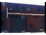 ALQUILO DUPLEX BO. MBURICAO