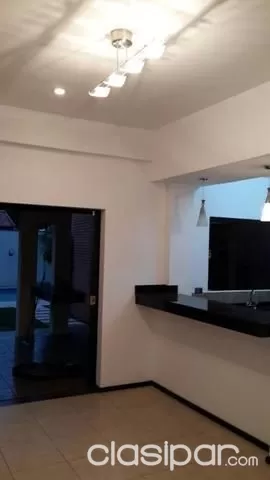 VENDO RESIDENCIA BO. TRINIDAD — foto 3