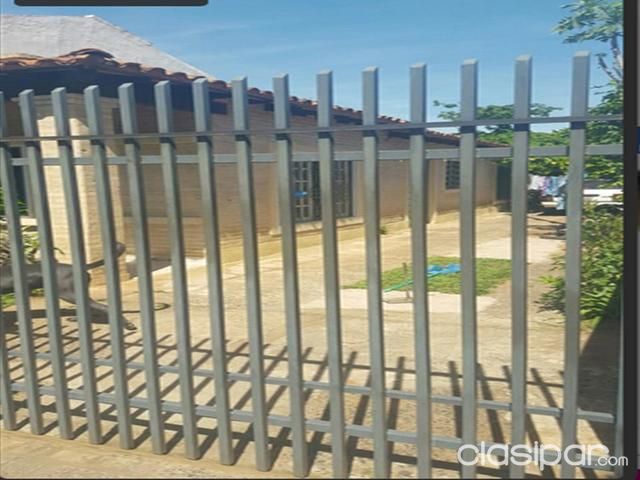 Linda Casa en Villa Adela de Luque — foto 2