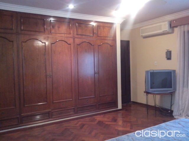 Alquilo Lujosa Residencia amoblada de 5 hab. en suite – Los Laureles — foto 2