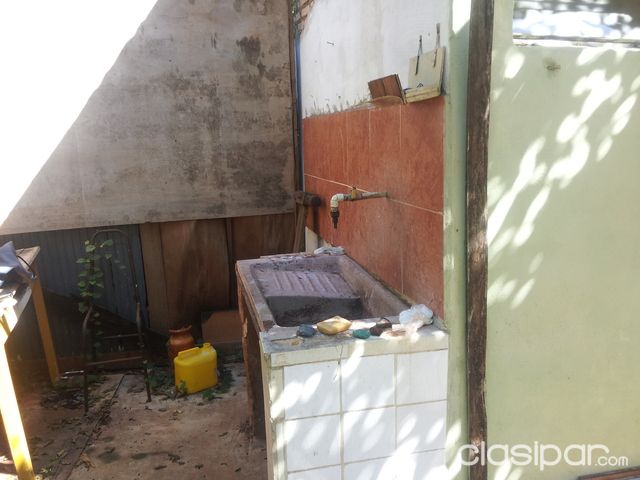 VENDO CASA TITULADO EN SAN LORENZO 12X35 a dos cuadras de Avelino — foto 2