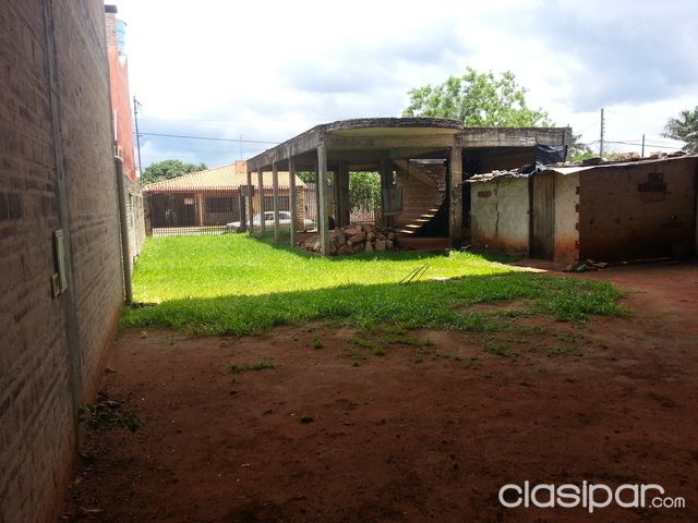 Vendo terreno con tinglado y estructura losa, amurallado y con porton — foto 3