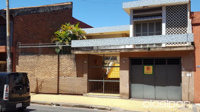 Casa en Sajonia a una cuadra del palacio de justicia!!!! — foto 2