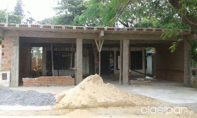 CASA CON PISCINA!!! Y 2 salón comercial!!! ZONA REMANSO!!! — foto 2