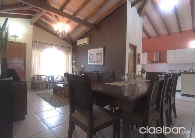 Se Venden Hermosa Casa de 420 m2. en Lambaré, Barrio Kennedy (Dpto. Central) — foto 3