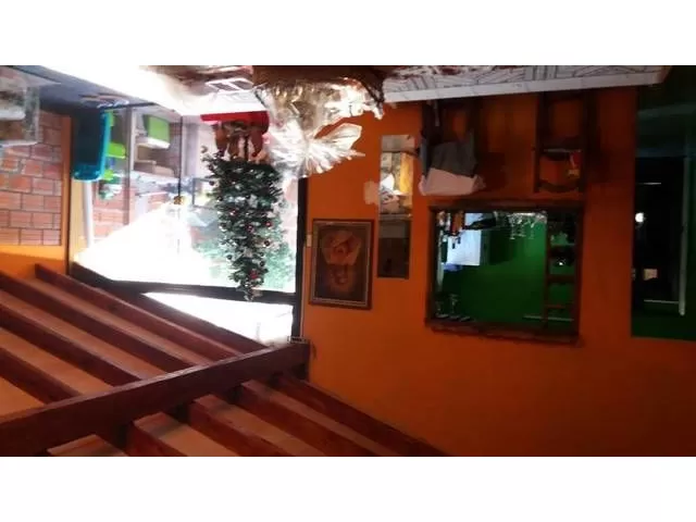 Vendo Casa Con Salon Para Negocio — foto 3
