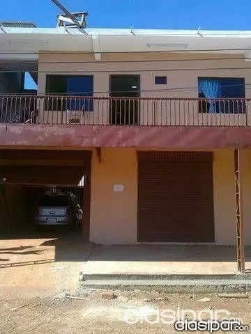 Vendo Casa Con Salones Comerciales y Departa — foto 2
