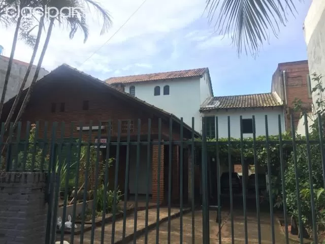 Vendo Casa de Arquitectura Alemana en barrio boquerón — foto 2