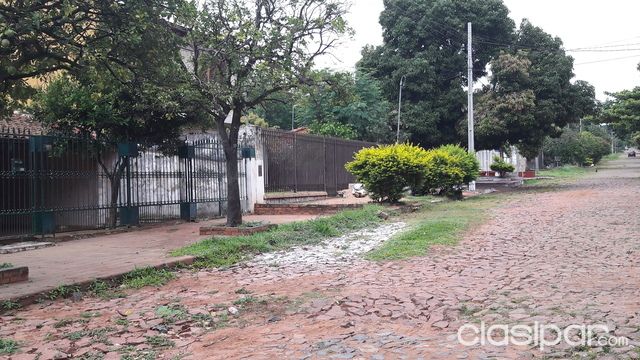 Vendo terreno en esquina a tan solo 300 mts de Acceso Sur — foto 2