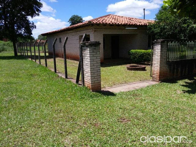 Vendo Casa en Moras Cue - Luque, a 3 cuadras de la Avda. Rosario!!! — foto 3