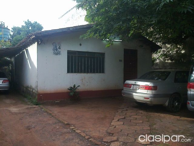 VENDO UNA PROPIEDAD EN EL MICRO CENTRO DE CDE EXCELENTE UBICACIÓN.!! — foto 2