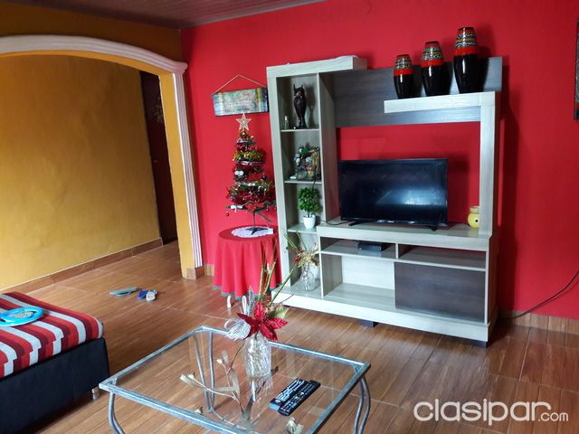 Vendo hermosa casa con salón comercial en el centro de luque — foto 3