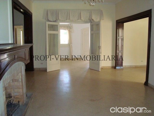 VENDO EN LAS MERCEDES AMPLIA RESIDENCIA — foto 2