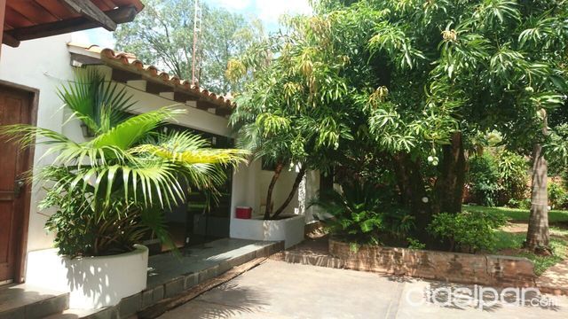 Casa en luque Bo Santa Cruz, zona confederacion — foto 2