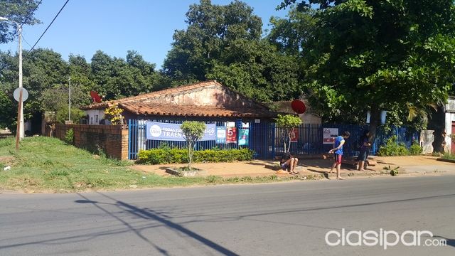 Casa en Esquina 4To Barrio Luque — foto 3