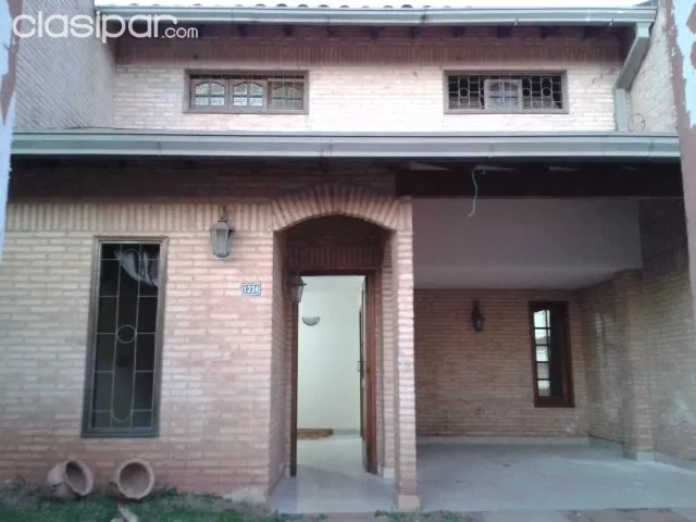 HERMOSA RESIDENCIA DE 2 PLANTAS. LAMBARÉ. ZONA CANAL 13 — foto 2