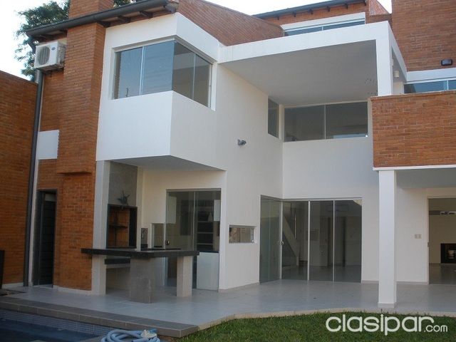 VENDO HERMOSA CASA EN EL BARRIO MCAL. ESTIGARRIBIA!! — foto 2
