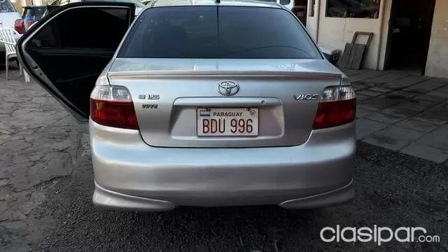 Toyota Vios Año 2004 — foto 4