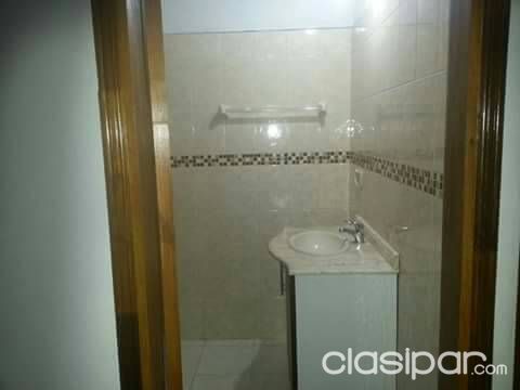 VENDO HERMOSO DUPLEX A ESTRENAR EN SAN LORENZO BARCEQUILLO A PASOS DE LA AVDA AVELINO MARTINEZ Y LEOPARDI CERCA DEL COLEGIO SUDAMERICANO EXCELENTE UBICACIÓN CON TODOS LOS SERVICIOS A MANO CUENTA CON 2 DORMITORIOS CON A.A; — foto 2