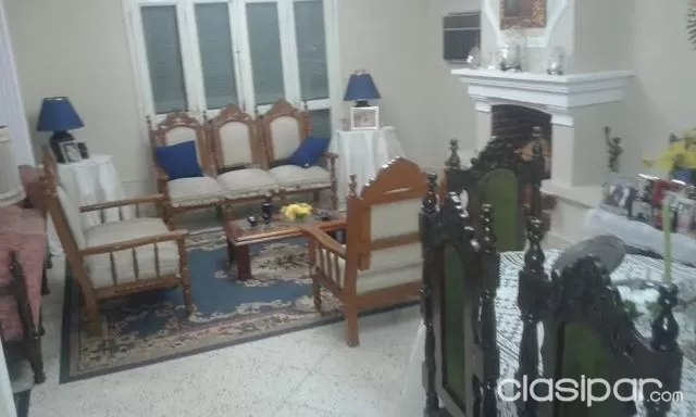 URGENTE OFERTO AMPLIA CASA A MEDIA CUADRA DE RCA ARGENTINA- LAMBARE — foto 2