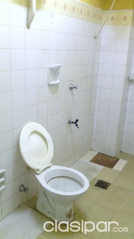 HABITACIÓN CON BAÑO PRIVADO, SOBRE AZARA 1.549 casi PERU ( ENERO 2.017) — foto 2