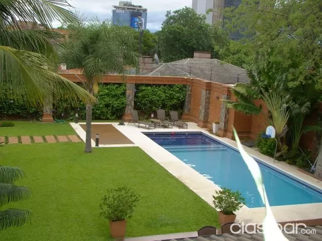 CAPITAL VENDE MANSIÓN EN BARRIO VILLA MORRA!! — foto 2