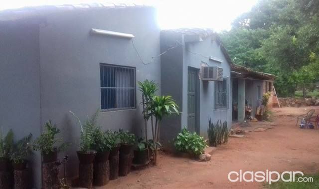 OFERTO - HERMOSA Y AMPLIA CASA CON SALON COMERCIAL Y SOBRE LA AVENIDA IMPORTANTE EN SAN LORENZO... — foto 3