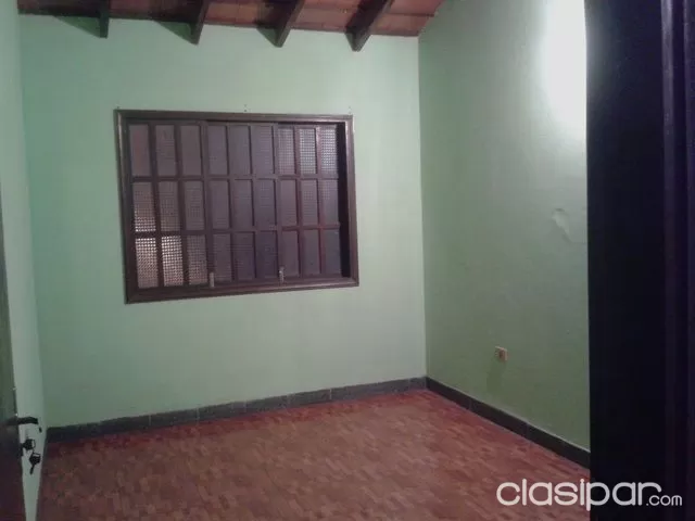 ASUNCION REMATO!!! ZONA COMISARÍA 15!!! Casa amplia 8 Dormitorios y 4 baños, con tinglado — foto 2