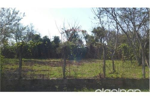 12.112 m2 VENDO SOBRE EL LAGO — foto 2
