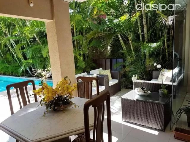 FINA CASA EN BO. VILLA AURELIA — foto 3