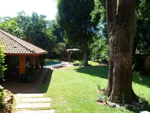 === VENDO AMPLIA CASA EN VILLA MORRA === — foto 2