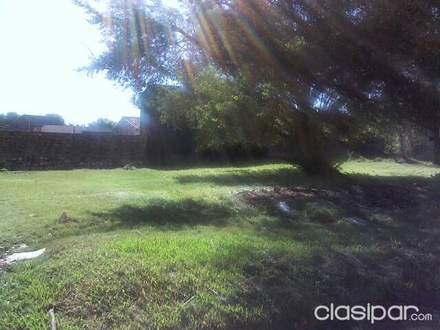 Vendo en lambare cerca del Hospital del Corazon hermoso terreno 12x30 — foto 2